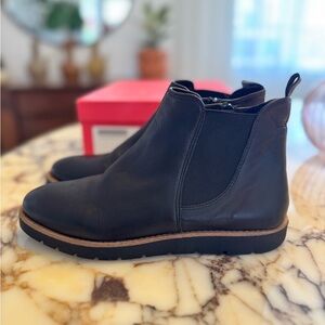 Vaneli Black Leather Chelsea Boots, sz 6.5